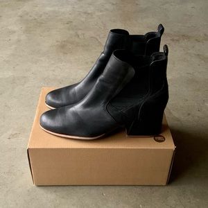 Kork-Ease Albin Black Leather Elastic Slip-On Chunky Heeled Boots 9.5 Womens